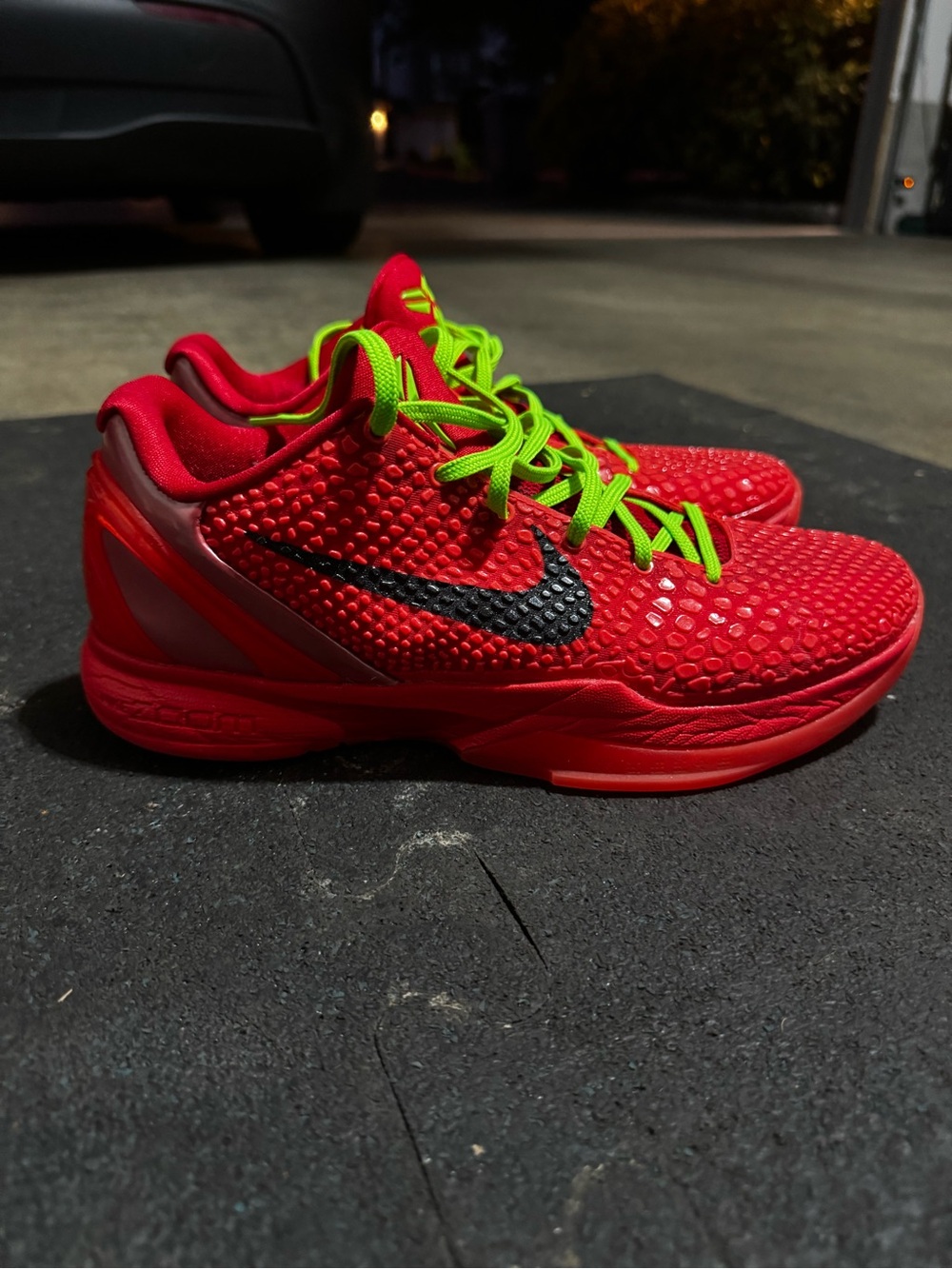 Kobe 6 Reverse Grinch Size 9.5